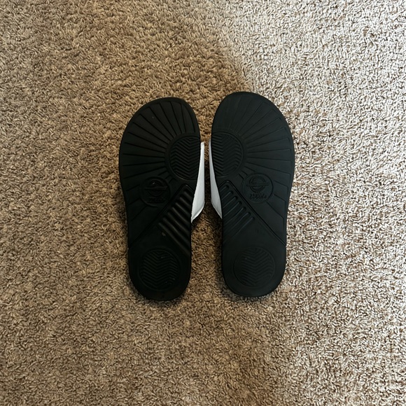 Seventy Sixers Slides - Picture 3 of 3